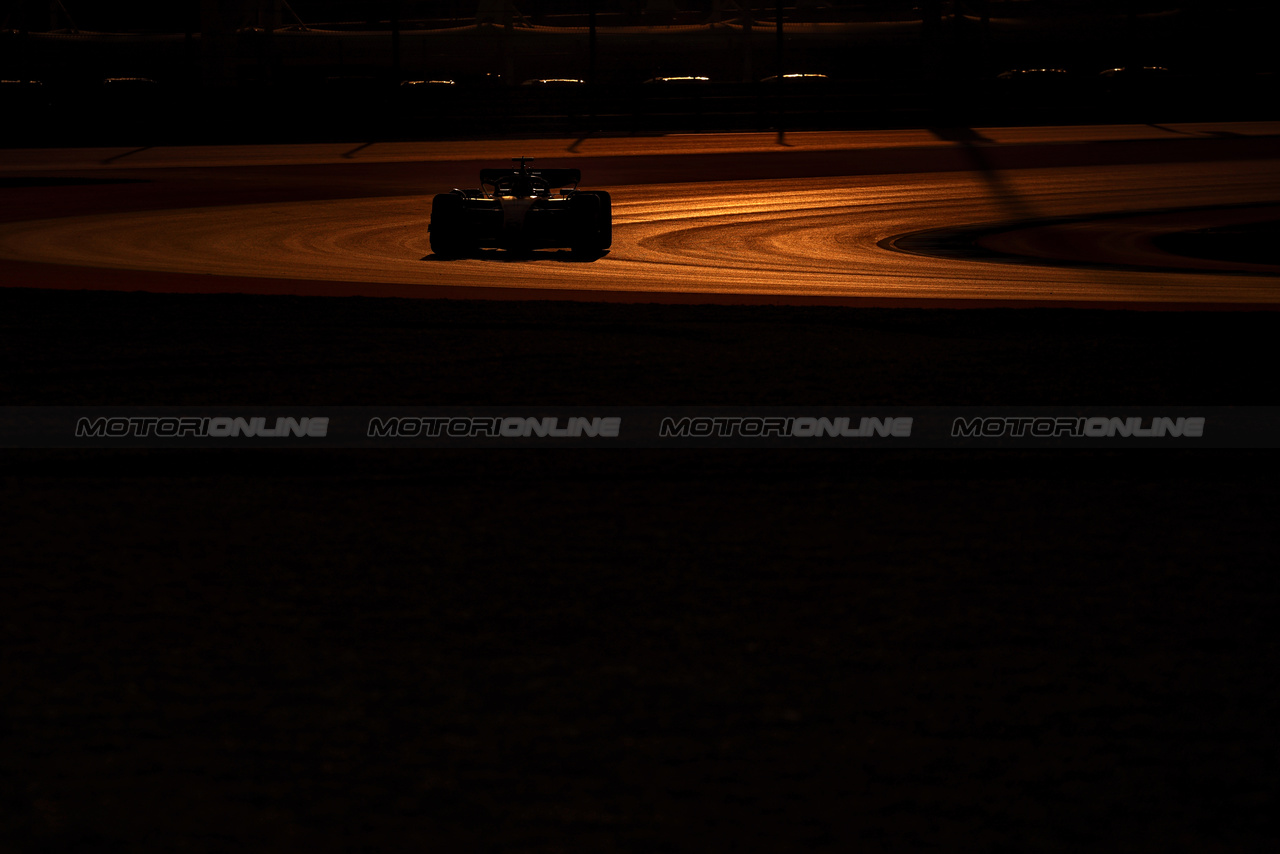GP QATAR, Carlos Sainz Jr (ESP) Ferrari SF-23.

06.10.2023 Formula 1 World Championship, Rd 18, Qatar Grand Prix, Doha, Qatar, Qualifiche Day.

- www.xpbimages.com, EMail: requests@xpbimages.com © Copyright: Moy / XPB Images