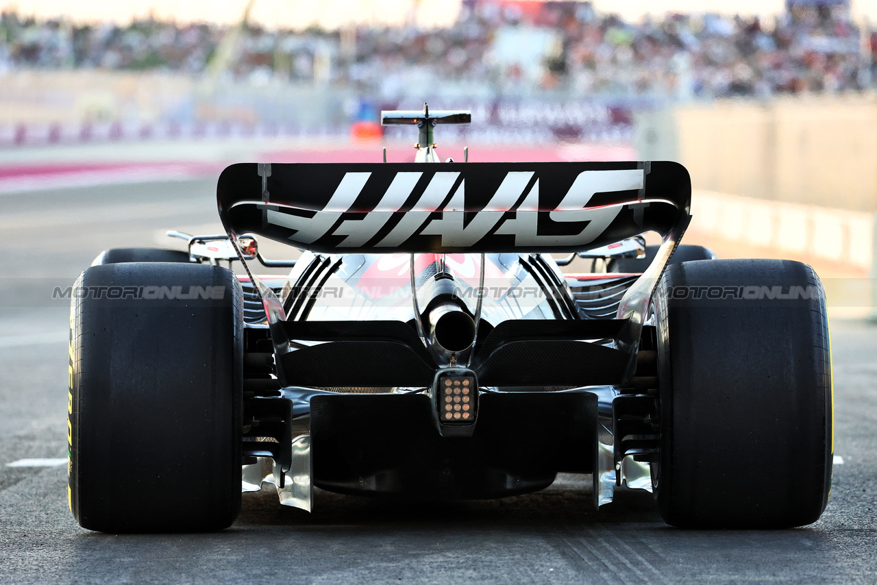 GP QATAR, Kevin Magnussen (DEN) Haas VF-23.

06.10.2023 Formula 1 World Championship, Rd 18, Qatar Grand Prix, Doha, Qatar, Qualifiche Day.

 - www.xpbimages.com, EMail: requests@xpbimages.com © Copyright: Coates / XPB Images