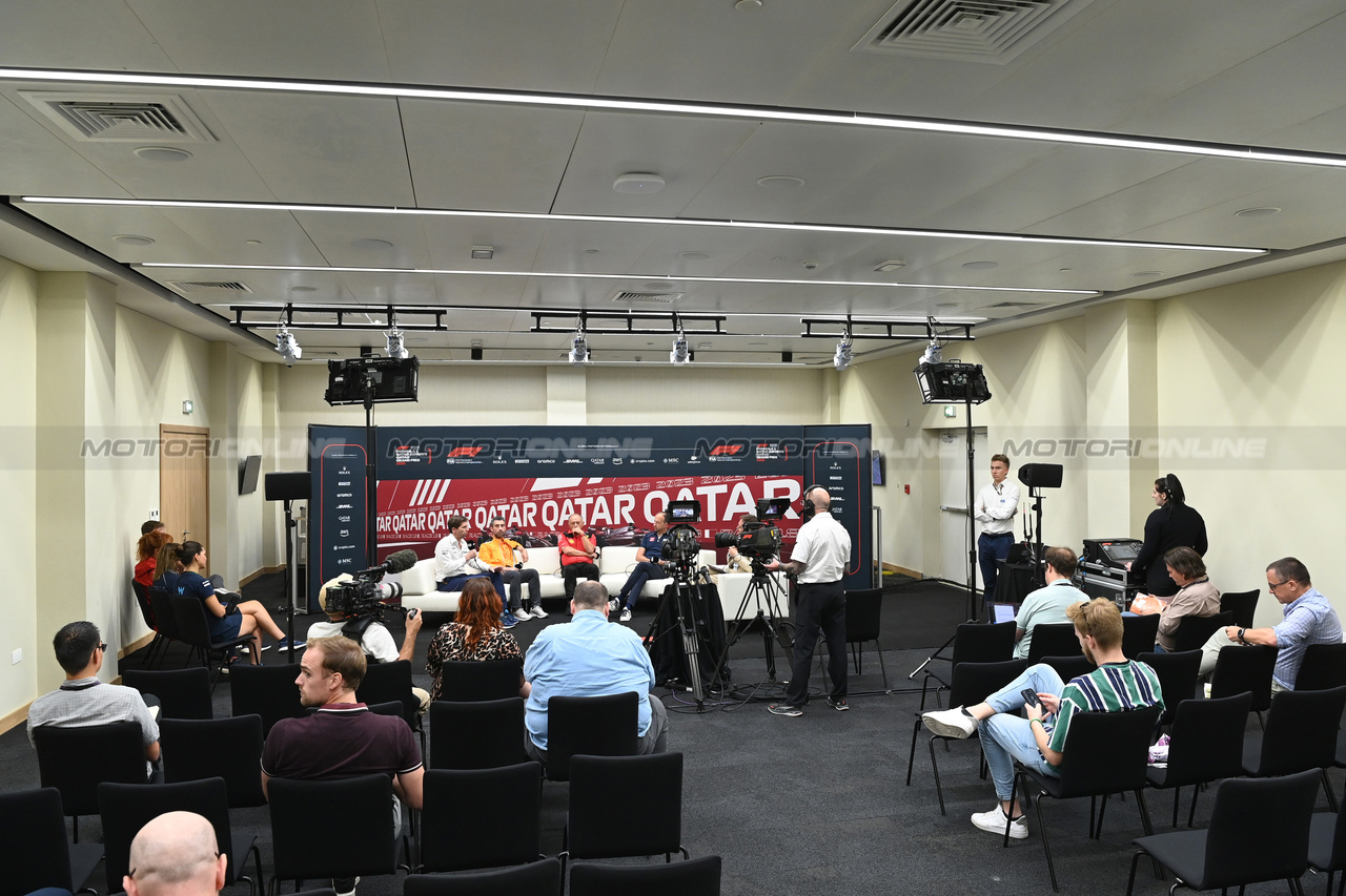 GP QATAR, (L to R): James Vowles (GBR) Williams Racing Team Principal; Andrea Stella (ITA) McLaren Team Principal; Frederic Vasseur (FRA) Ferrari Team Principal; e Peter Bayer, AlphaTauri Chief Executive Officer, in the FIA Press Conference.

06.10.2023 Formula 1 World Championship, Rd 18, Qatar Grand Prix, Doha, Qatar, Qualifiche Day.

- www.xpbimages.com, EMail: requests@xpbimages.com © Copyright: XPB Images
