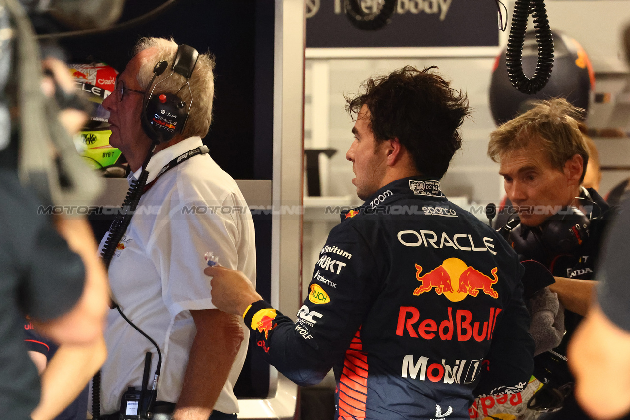 GP QATAR, Sergio Perez (MEX) Red Bull Racing.

06.10.2023 Formula 1 World Championship, Rd 18, Qatar Grand Prix, Doha, Qatar, Qualifiche Day.

- www.xpbimages.com, EMail: requests@xpbimages.com © Copyright: Batchelor / XPB Images