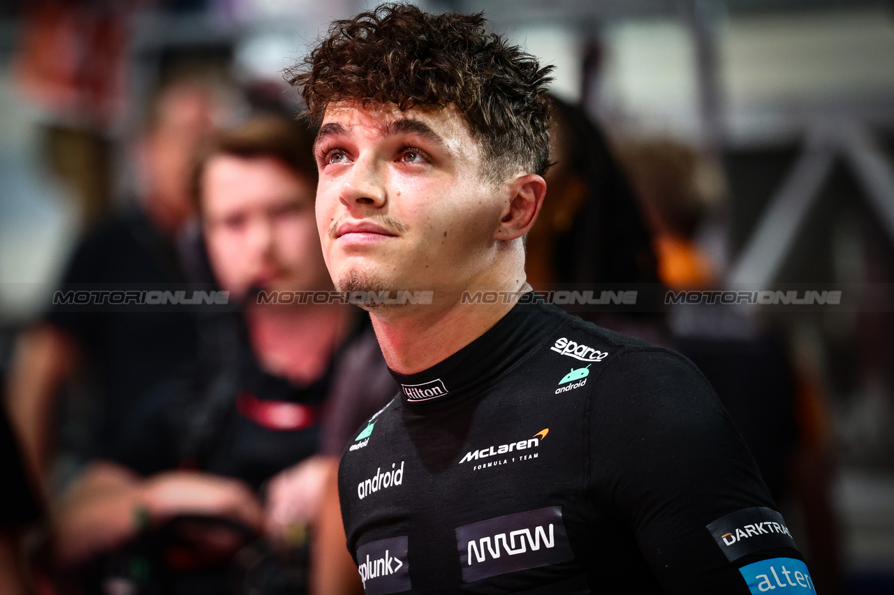 GP QATAR, Lando Norris (GBR), McLaren F1 Team 
06.10.2023 Formula 1 World Championship, Rd 18, Qatar Grand Prix, Doha, Qatar, Qualifiche Day.
- www.xpbimages.com, EMail: requests@xpbimages.com © Copyright: Charniaux / XPB Images