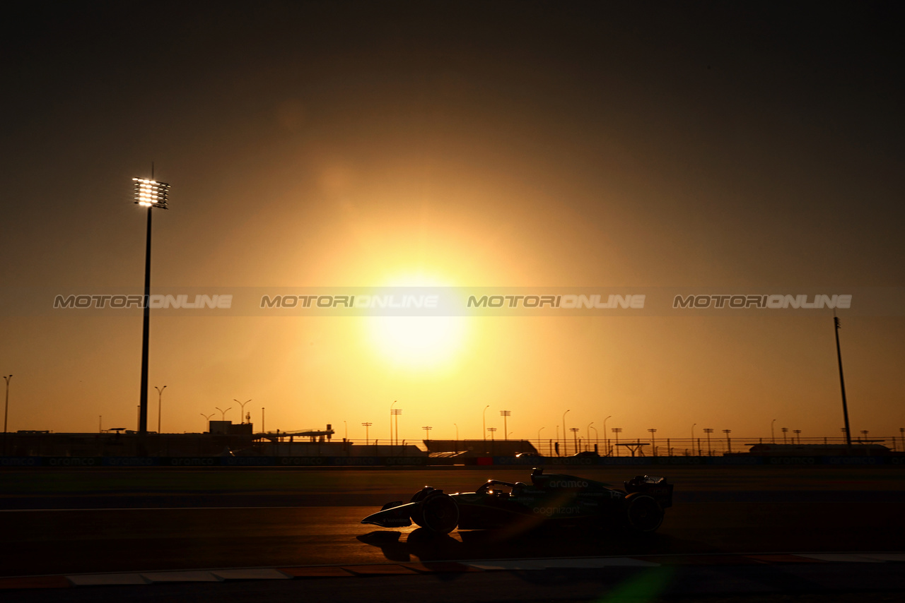 GP QATAR, Fernando Alonso (ESP) Aston Martin F1 Team AMR23.

06.10.2023 Formula 1 World Championship, Rd 18, Qatar Grand Prix, Doha, Qatar, Qualifiche Day.

- www.xpbimages.com, EMail: requests@xpbimages.com © Copyright: Charniaux / XPB Images