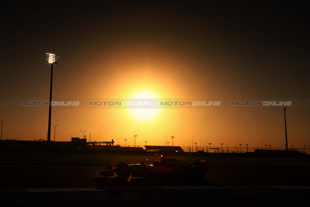 GP QATAR, Lando Norris (GBR) McLaren MCL60.

06.10.2023 Formula 1 World Championship, Rd 18, Qatar Grand Prix, Doha, Qatar, Qualifiche Day.

- www.xpbimages.com, EMail: requests@xpbimages.com © Copyright: Charniaux / XPB Images