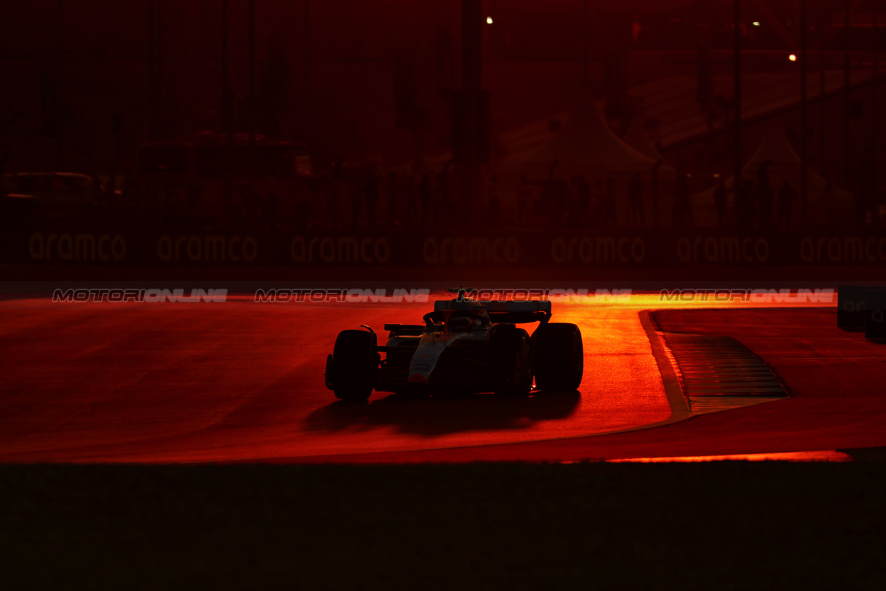 GP QATAR, Logan Sargeant (USA) Williams Racing FW45.

06.10.2023 Formula 1 World Championship, Rd 18, Qatar Grand Prix, Doha, Qatar, Qualifiche Day.

- www.xpbimages.com, EMail: requests@xpbimages.com © Copyright: Charniaux / XPB Images
