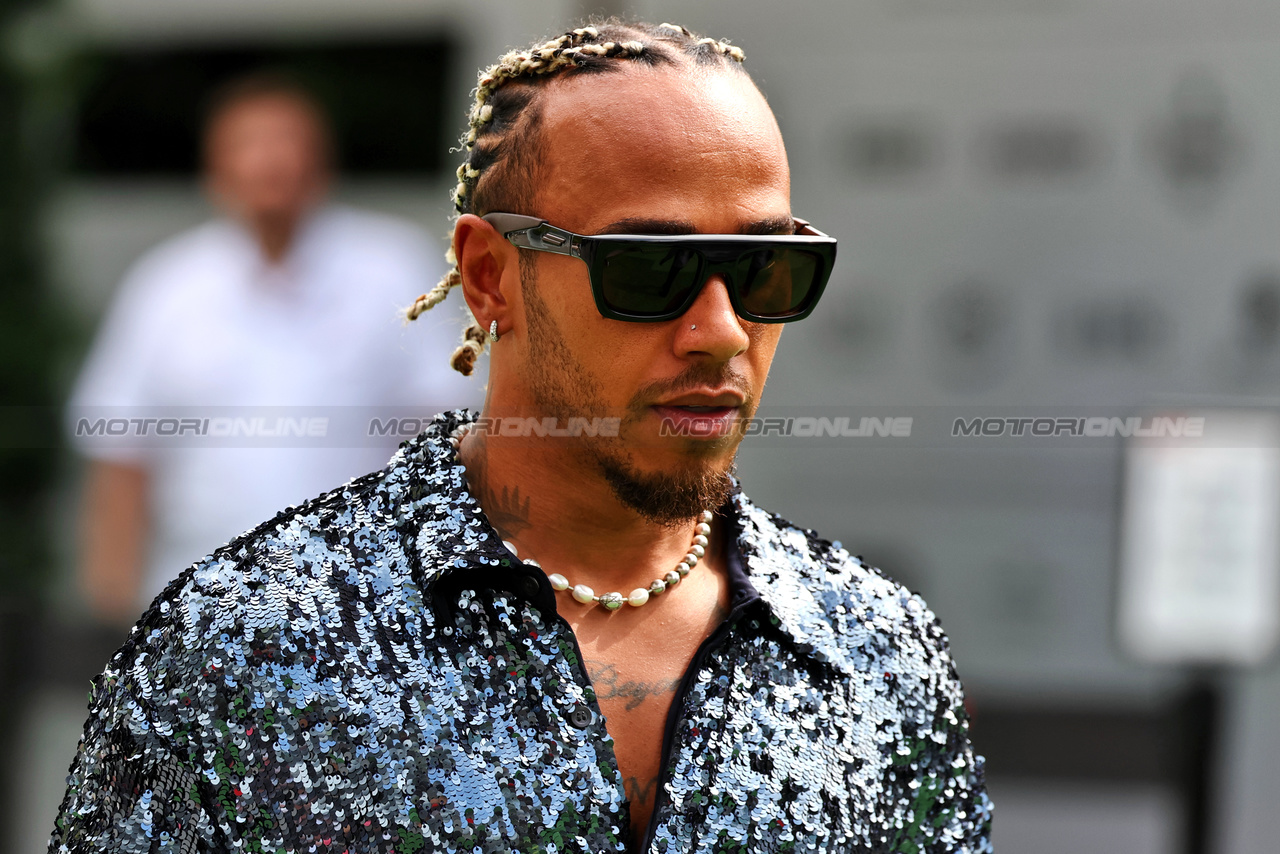 GP SINGAPORE, Lewis Hamilton (GBR) Mercedes AMG F1.

17.09.2023. Formula 1 World Championship, Rd 16, Singapore Grand Prix, Marina Bay Street Circuit, Singapore, Gara Day.

- www.xpbimages.com, EMail: requests@xpbimages.com © Copyright: Moy / XPB Images