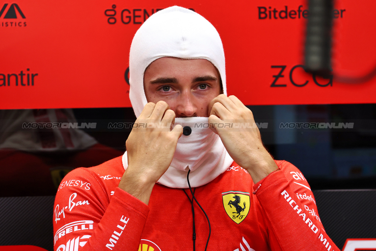 GP SINGAPORE, Charles Leclerc (MON) Ferrari.

17.09.2023. Formula 1 World Championship, Rd 16, Singapore Grand Prix, Marina Bay Street Circuit, Singapore, Gara Day.

 - www.xpbimages.com, EMail: requests@xpbimages.com © Copyright: Coates / XPB Images