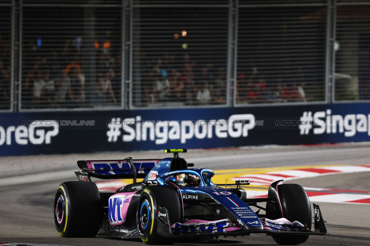 GP SINGAPORE, Pierre Gasly (FRA) Alpine F1 Team A523.

17.09.2023. Formula 1 World Championship, Rd 16, Singapore Grand Prix, Marina Bay Street Circuit, Singapore, Gara Day.

- www.xpbimages.com, EMail: requests@xpbimages.com © Copyright: Batchelor / XPB Images