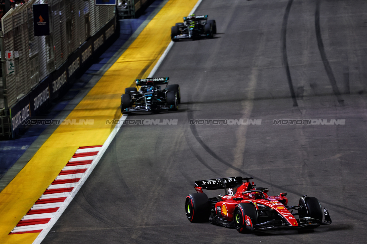 GP SINGAPORE, Charles Leclerc (MON) Ferrari SF-23.

17.09.2023. Formula 1 World Championship, Rd 16, Singapore Grand Prix, Marina Bay Street Circuit, Singapore, Gara Day.

- www.xpbimages.com, EMail: requests@xpbimages.com © Copyright: Batchelor / XPB Images