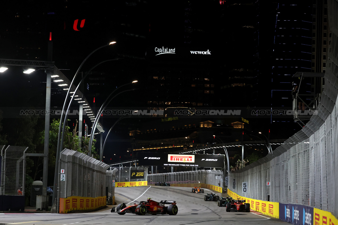 GP SINGAPORE, Carlos Sainz Jr (ESP) Ferrari SF-23.

17.09.2023. Formula 1 World Championship, Rd 16, Singapore Grand Prix, Marina Bay Street Circuit, Singapore, Gara Day.

- www.xpbimages.com, EMail: requests@xpbimages.com © Copyright: Bearne / XPB Images