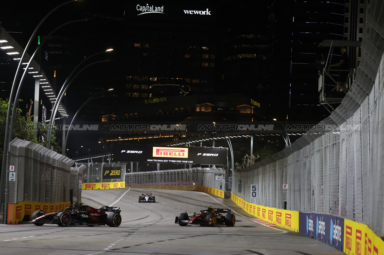 GP SINGAPORE, Valtteri Bottas (FIN) Alfa Romeo F1 Team C43.

17.09.2023. Formula 1 World Championship, Rd 16, Singapore Grand Prix, Marina Bay Street Circuit, Singapore, Gara Day.

- www.xpbimages.com, EMail: requests@xpbimages.com © Copyright: Bearne / XPB Images