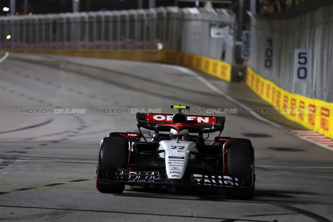 GP SINGAPORE, Yuki Tsunoda (JPN) AlphaTauri AT04 retired from the race.

17.09.2023. Formula 1 World Championship, Rd 16, Singapore Grand Prix, Marina Bay Street Circuit, Singapore, Gara Day.

- www.xpbimages.com, EMail: requests@xpbimages.com © Copyright: Bearne / XPB Images