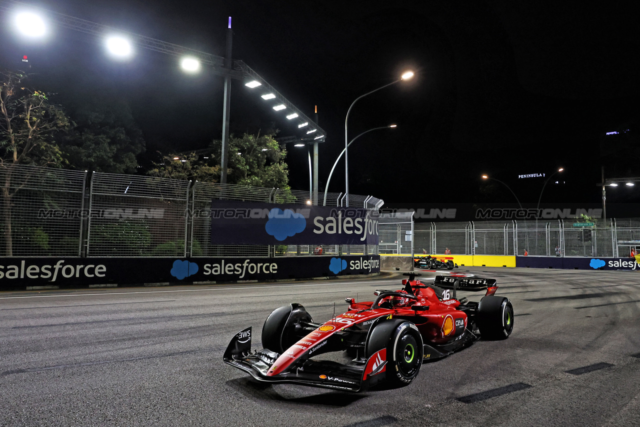 GP SINGAPORE, Charles Leclerc (MON) Ferrari SF-23.

17.09.2023. Formula 1 World Championship, Rd 16, Singapore Grand Prix, Marina Bay Street Circuit, Singapore, Gara Day.

- www.xpbimages.com, EMail: requests@xpbimages.com © Copyright: Bearne / XPB Images