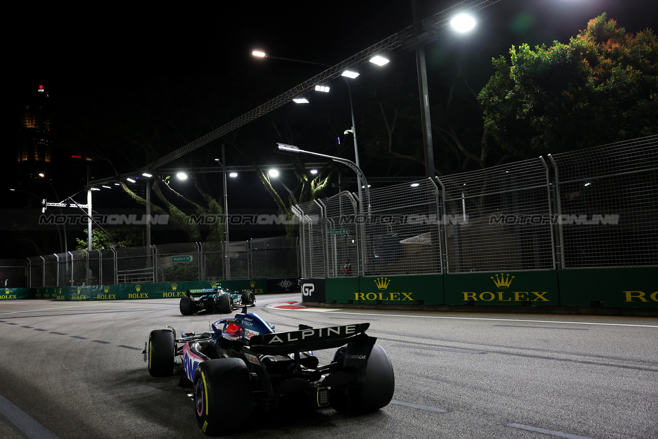 GP SINGAPORE, Esteban Ocon (FRA) Alpine F1 Team A523.

17.09.2023. Formula 1 World Championship, Rd 16, Singapore Grand Prix, Marina Bay Street Circuit, Singapore, Gara Day.

- www.xpbimages.com, EMail: requests@xpbimages.com © Copyright: Bearne / XPB Images