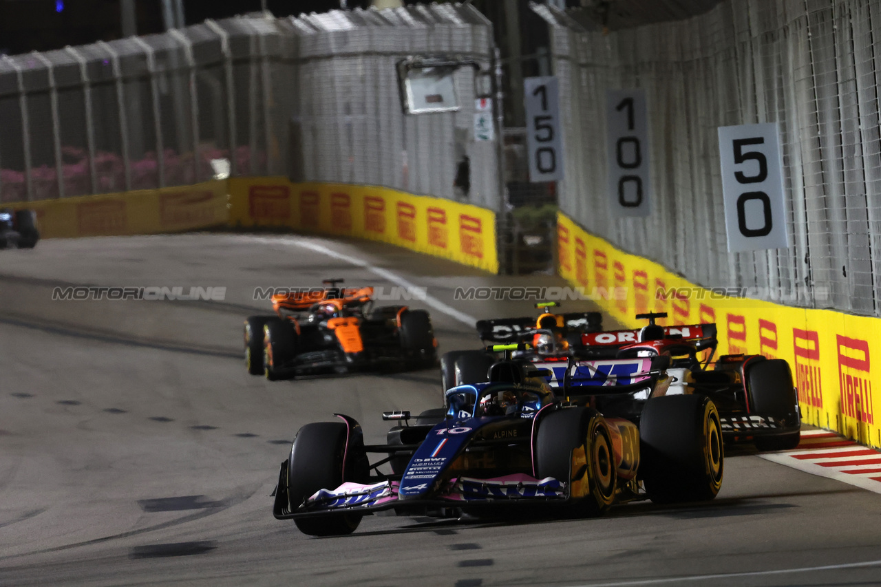 GP SINGAPORE, Pierre Gasly (FRA) Alpine F1 Team A523.

17.09.2023. Formula 1 World Championship, Rd 16, Singapore Grand Prix, Marina Bay Street Circuit, Singapore, Gara Day.

- www.xpbimages.com, EMail: requests@xpbimages.com © Copyright: Bearne / XPB Images