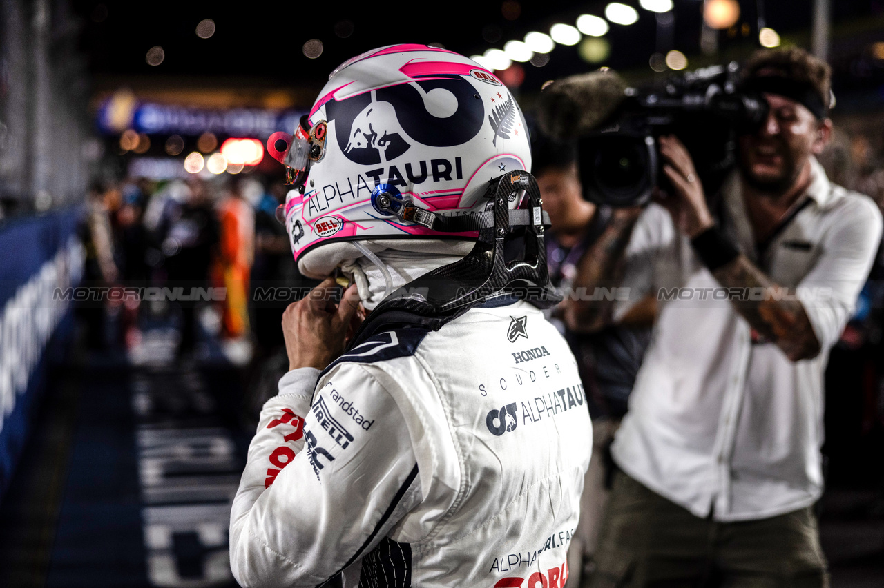 GP SINGAPORE, Liam Lawson (NZL) AlphaTauri 
17.09.2023. Formula 1 World Championship, Rd 16, Singapore Grand Prix, Marina Bay Street Circuit, Singapore, Gara Day.
- www.xpbimages.com, EMail: requests@xpbimages.com © Copyright: Charniaux / XPB Images