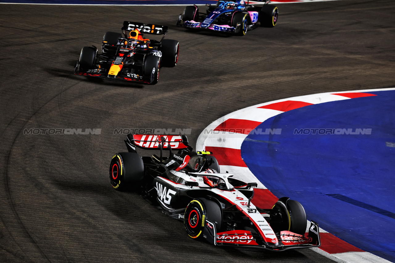 GP SINGAPORE, Nico Hulkenberg (GER) Haas VF-23.

17.09.2023. Formula 1 World Championship, Rd 16, Singapore Grand Prix, Marina Bay Street Circuit, Singapore, Gara Day.

- www.xpbimages.com, EMail: requests@xpbimages.com © Copyright: Charniaux / XPB Images