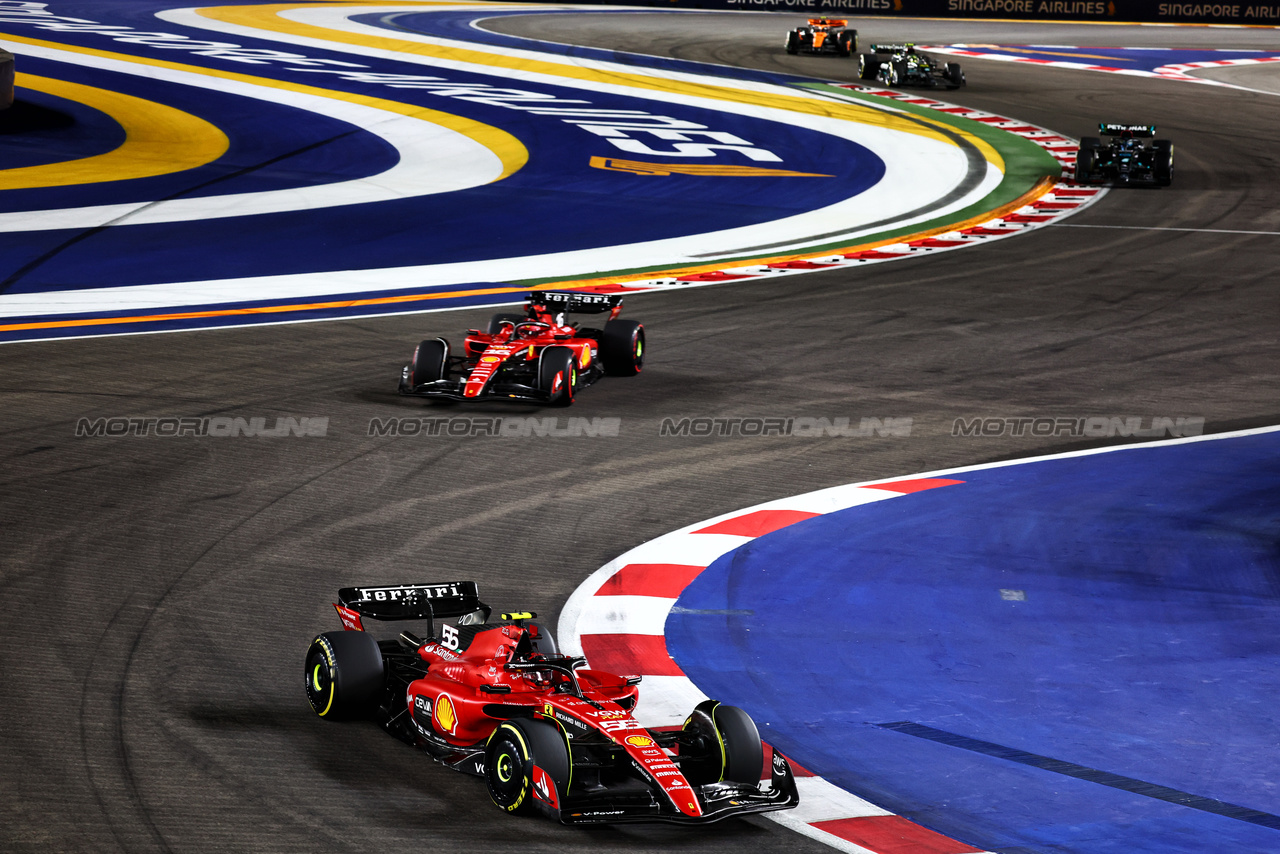 GP SINGAPORE, Carlos Sainz Jr (ESP) Ferrari SF-23.

17.09.2023. Formula 1 World Championship, Rd 16, Singapore Grand Prix, Marina Bay Street Circuit, Singapore, Gara Day.

- www.xpbimages.com, EMail: requests@xpbimages.com © Copyright: Charniaux / XPB Images