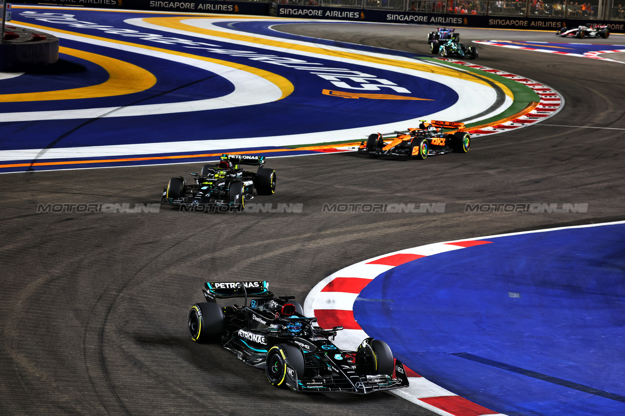 GP SINGAPORE, George Russell (GBR) Mercedes AMG F1 W14.

17.09.2023. Formula 1 World Championship, Rd 16, Singapore Grand Prix, Marina Bay Street Circuit, Singapore, Gara Day.

- www.xpbimages.com, EMail: requests@xpbimages.com © Copyright: Charniaux / XPB Images