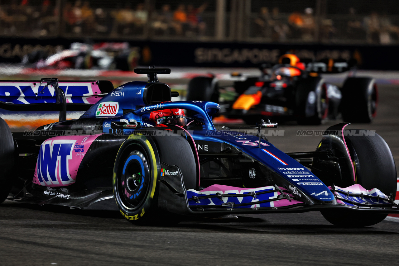 GP SINGAPORE, Esteban Ocon (FRA) Alpine F1 Team A523.

17.09.2023. Formula 1 World Championship, Rd 16, Singapore Grand Prix, Marina Bay Street Circuit, Singapore, Gara Day.

- www.xpbimages.com, EMail: requests@xpbimages.com © Copyright: Charniaux / XPB Images