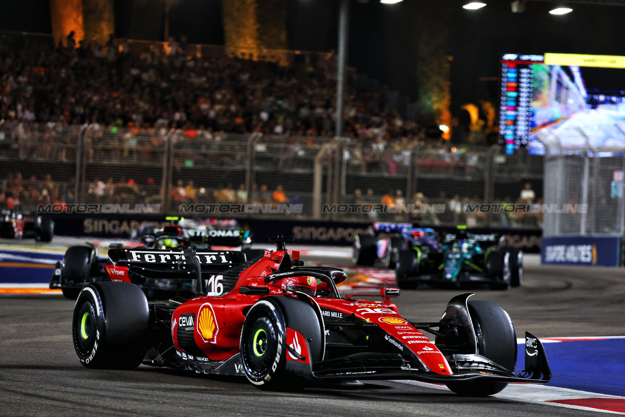 GP SINGAPORE, Charles Leclerc (MON) Ferrari SF-23.

17.09.2023. Formula 1 World Championship, Rd 16, Singapore Grand Prix, Marina Bay Street Circuit, Singapore, Gara Day.

- www.xpbimages.com, EMail: requests@xpbimages.com © Copyright: Charniaux / XPB Images