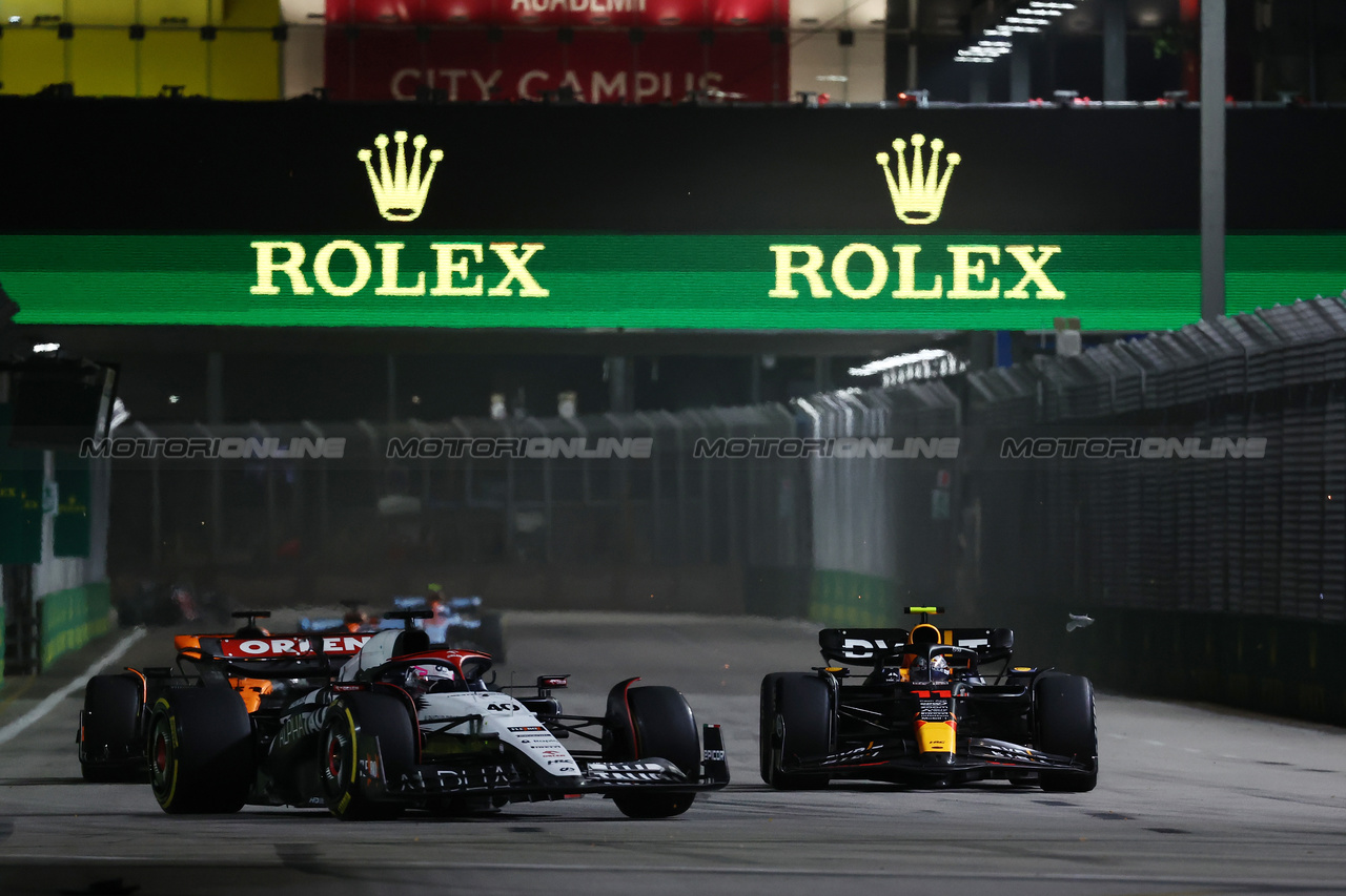 GP SINGAPORE, Liam Lawson (NZL) AlphaTauri AT04.

17.09.2023. Formula 1 World Championship, Rd 16, Singapore Grand Prix, Marina Bay Street Circuit, Singapore, Gara Day.

- www.xpbimages.com, EMail: requests@xpbimages.com © Copyright: Moy / XPB Images