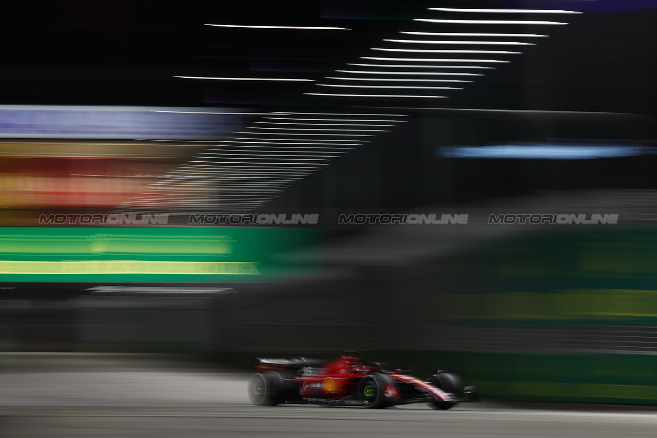 GP SINGAPORE, Charles Leclerc (MON) Ferrari SF-23.

17.09.2023. Formula 1 World Championship, Rd 16, Singapore Grand Prix, Marina Bay Street Circuit, Singapore, Gara Day.

- www.xpbimages.com, EMail: requests@xpbimages.com © Copyright: Moy / XPB Images