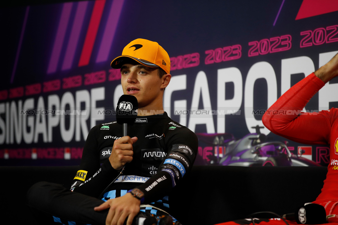 GP SINGAPORE, Lando Norris (GBR) McLareni in the post race FIA Press Conference.

17.09.2023. Formula 1 World Championship, Rd 16, Singapore Grand Prix, Marina Bay Street Circuit, Singapore, Gara Day.

- www.xpbimages.com, EMail: requests@xpbimages.com © Copyright: XPB Images