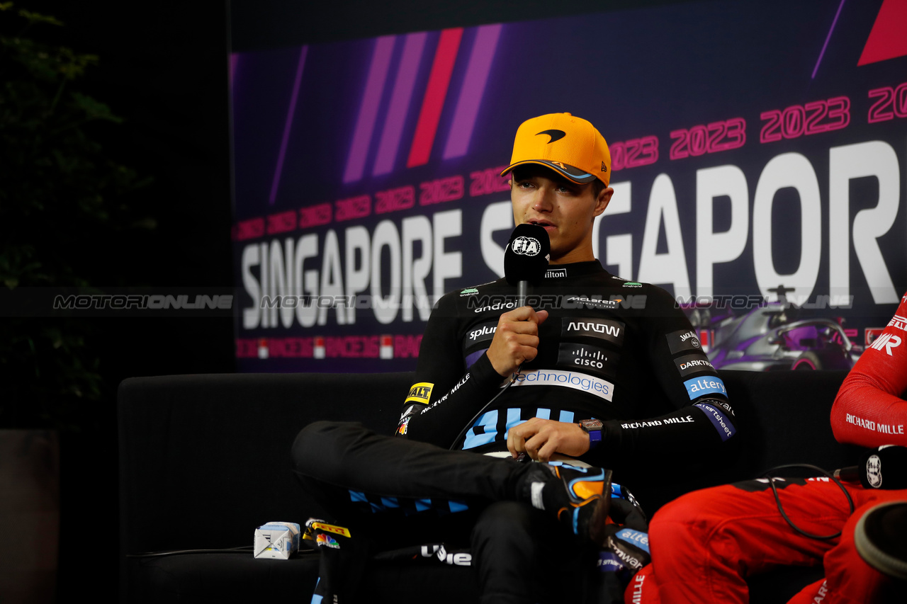 GP SINGAPORE, Lando Norris (GBR) McLareni in the post race FIA Press Conference.

17.09.2023. Formula 1 World Championship, Rd 16, Singapore Grand Prix, Marina Bay Street Circuit, Singapore, Gara Day.

- www.xpbimages.com, EMail: requests@xpbimages.com © Copyright: XPB Images