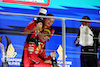 GP SINGAPORE, Gara winner Carlos Sainz Jr (ESP) Ferrari celebrates on the podium with Frederic Vasseur (FRA) Ferrari Team Principal.
17.09.2023. Formula 1 World Championship, Rd 16, Singapore Grand Prix, Marina Bay Street Circuit, Singapore, Gara Day.
- www.xpbimages.com, EMail: requests@xpbimages.com © Copyright: Moy / XPB Images