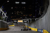 GP SINGAPORE, Lewis Hamilton (GBR) Mercedes AMG F1 W14.
17.09.2023. Formula 1 World Championship, Rd 16, Singapore Grand Prix, Marina Bay Street Circuit, Singapore, Gara Day.
- www.xpbimages.com, EMail: requests@xpbimages.com © Copyright: Bearne / XPB Images