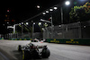 GP SINGAPORE, Lewis Hamilton (GBR) Mercedes AMG F1 W14.
17.09.2023. Formula 1 World Championship, Rd 16, Singapore Grand Prix, Marina Bay Street Circuit, Singapore, Gara Day.
- www.xpbimages.com, EMail: requests@xpbimages.com © Copyright: Bearne / XPB Images