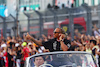 GP SINGAPORE, Lewis Hamilton (GBR) Mercedes AMG F1 on the drivers' parade.
17.09.2023. Formula 1 World Championship, Rd 16, Singapore Grand Prix, Marina Bay Street Circuit, Singapore, Gara Day.
 - www.xpbimages.com, EMail: requests@xpbimages.com © Copyright: Coates / XPB Images