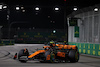 GP SINGAPORE, Lando Norris (GBR) McLaren MCL60.
17.09.2023. Formula 1 World Championship, Rd 16, Singapore Grand Prix, Marina Bay Street Circuit, Singapore, Gara Day.
- www.xpbimages.com, EMail: requests@xpbimages.com © Copyright: Bearne / XPB Images