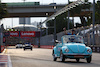 GP SINGAPORE, Logan Sargeant (USA) Williams Racing on the drivers' parade.
17.09.2023. Formula 1 World Championship, Rd 16, Singapore Grand Prix, Marina Bay Street Circuit, Singapore, Gara Day.
 - www.xpbimages.com, EMail: requests@xpbimages.com © Copyright: Coates / XPB Images