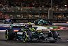 GP SINGAPORE, Lewis Hamilton (GBR) Mercedes AMG F1 W14.
17.09.2023. Formula 1 World Championship, Rd 16, Singapore Grand Prix, Marina Bay Street Circuit, Singapore, Gara Day.
- www.xpbimages.com, EMail: requests@xpbimages.com © Copyright: Charniaux / XPB Images