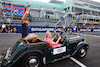 GP SINGAPORE, Sergio Perez (MEX) Red Bull Racing on the drivers' parade.
17.09.2023. Formula 1 World Championship, Rd 16, Singapore Grand Prix, Marina Bay Street Circuit, Singapore, Gara Day.
- www.xpbimages.com, EMail: requests@xpbimages.com © Copyright: Batchelor / XPB Images