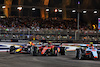 GP SINGAPORE, Max Verstappen (NLD) Red Bull Racing RB19 e Carlos Sainz Jr (ESP) Ferrari SF-23 battle for position.
17.09.2023. Formula 1 World Championship, Rd 16, Singapore Grand Prix, Marina Bay Street Circuit, Singapore, Gara Day.
- www.xpbimages.com, EMail: requests@xpbimages.com © Copyright: Charniaux / XPB Images