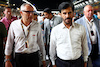 GP SINGAPORE, (L to R): Stefano Domenicali (ITA) Formula One President e CEO with Mohammed Bin Sulayem (UAE) FIA President on the grid.
17.09.2023. Formula 1 World Championship, Rd 16, Singapore Grand Prix, Marina Bay Street Circuit, Singapore, Gara Day.
 - www.xpbimages.com, EMail: requests@xpbimages.com © Copyright: Coates / XPB Images