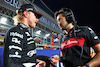 GP SINGAPORE, (L to R): Valtteri Bottas (FIN) Alfa Romeo F1 Team with Alexander Chan, Alfa Romeo F1 Team Gara Engineer on the grid.
17.09.2023. Formula 1 World Championship, Rd 16, Singapore Grand Prix, Marina Bay Street Circuit, Singapore, Gara Day.
- www.xpbimages.com, EMail: requests@xpbimages.com © Copyright: Batchelor / XPB Images