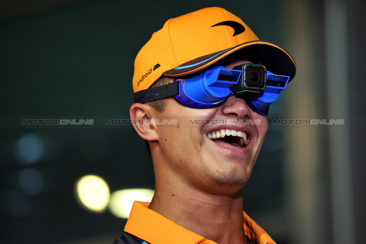 GP SINGAPORE, Lando Norris (GBR) McLaren.

14.09.2023. Formula 1 World Championship, Rd 16, Singapore Grand Prix, Marina Bay Street Circuit, Singapore, Preparation Day.

 - www.xpbimages.com, EMail: requests@xpbimages.com © Copyright: Rew / XPB Images