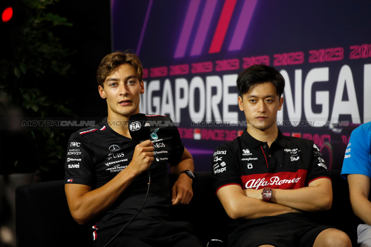 GP SINGAPORE, (L to R): George Russell (GBR) Mercedes AMG F1 e Zhou Guanyu (CHN) Alfa Romeo F1 Team in the FIA Press Conference.

14.09.2023. Formula 1 World Championship, Rd 16, Singapore Grand Prix, Marina Bay Street Circuit, Singapore, Preparation Day.

- www.xpbimages.com, EMail: requests@xpbimages.com © Copyright: XPB Images