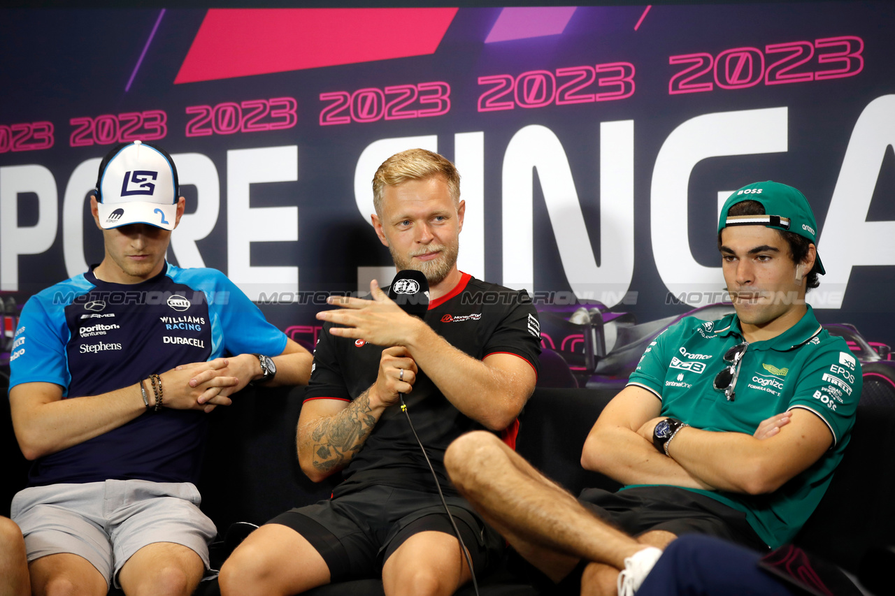 GP SINGAPORE, (L to R): Logan Sargeant (USA) Williams Racing; Kevin Magnussen (DEN) Haas F1 Team; e Lance Stroll (CDN) Aston Martin F1 Team, in the FIA Press Conference.

14.09.2023. Formula 1 World Championship, Rd 16, Singapore Grand Prix, Marina Bay Street Circuit, Singapore, Preparation Day.

- www.xpbimages.com, EMail: requests@xpbimages.com © Copyright: XPB Images