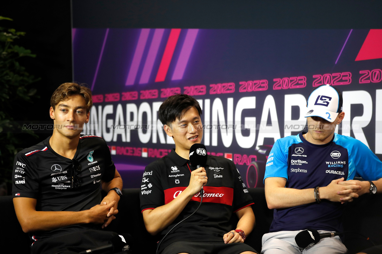 GP SINGAPORE, (L to R): George Russell (GBR) Mercedes AMG F1; Zhou Guanyu (CHN) Alfa Romeo F1 Team; e Logan Sargeant (USA) Williams Racing, in the FIA Press Conference.

14.09.2023. Formula 1 World Championship, Rd 16, Singapore Grand Prix, Marina Bay Street Circuit, Singapore, Preparation Day.

- www.xpbimages.com, EMail: requests@xpbimages.com © Copyright: XPB Images