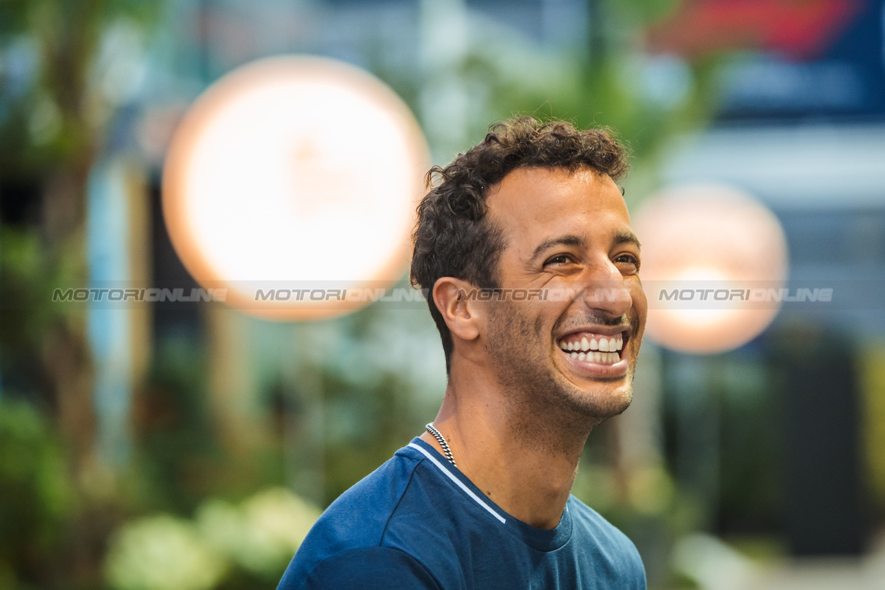 GP SINGAPORE, Daniel Ricciardo (AUS) AlphaTauri.

14.09.2023. Formula 1 World Championship, Rd 16, Singapore Grand Prix, Marina Bay Street Circuit, Singapore, Preparation Day.

- www.xpbimages.com, EMail: requests@xpbimages.com © Copyright: Bearne / XPB Images