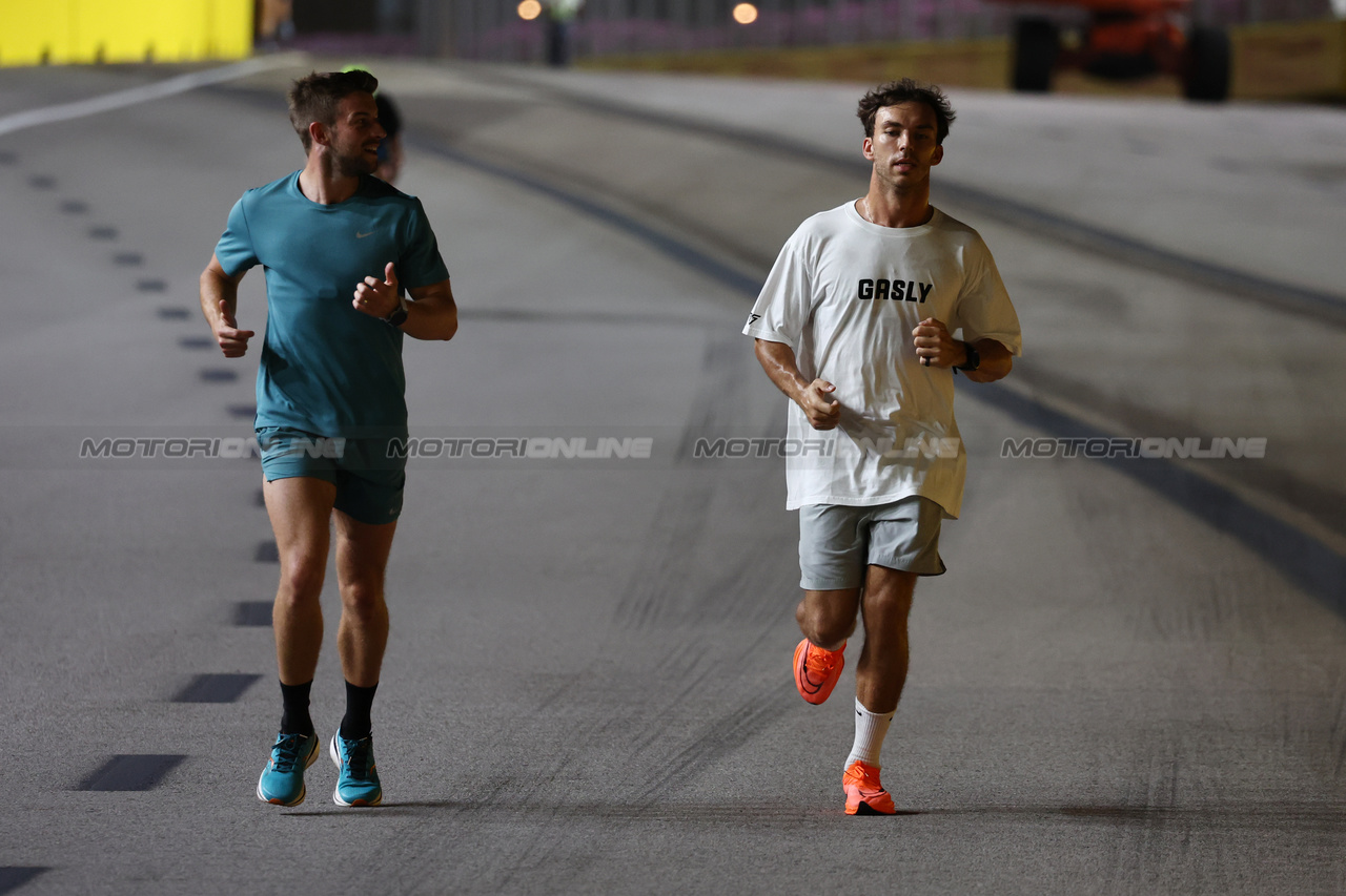 GP SINGAPORE, Pierre Gasly (FRA) Alpine F1 Team runs the circuit.

14.09.2023. Formula 1 World Championship, Rd 16, Singapore Grand Prix, Marina Bay Street Circuit, Singapore, Preparation Day.

- www.xpbimages.com, EMail: requests@xpbimages.com © Copyright: Moy / XPB Images