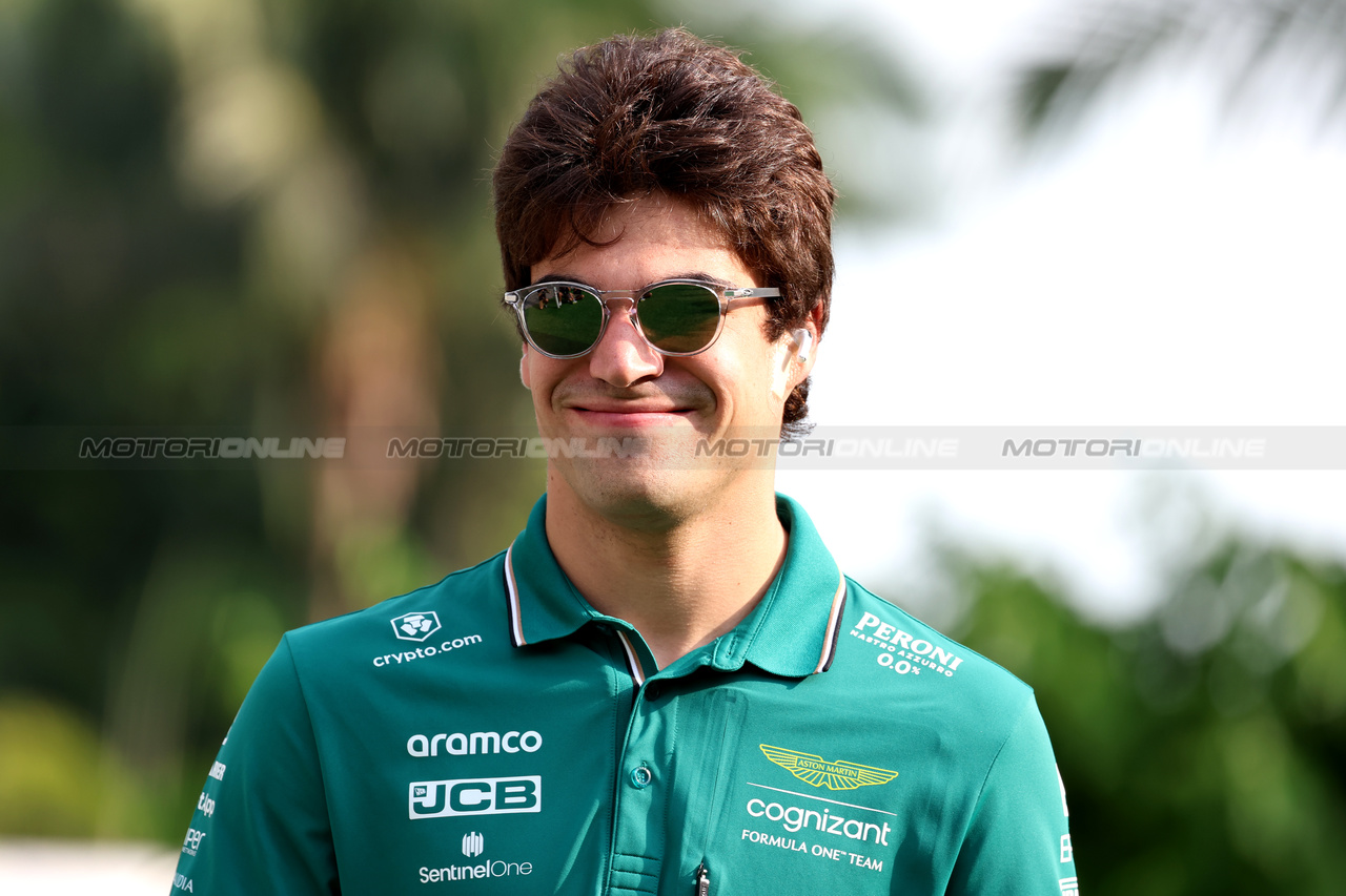 GP SINGAPORE, Lance Stroll (CDN) Aston Martin F1 Team.

14.09.2023. Formula 1 World Championship, Rd 16, Singapore Grand Prix, Marina Bay Street Circuit, Singapore, Preparation Day.

 - www.xpbimages.com, EMail: requests@xpbimages.com © Copyright: Rew / XPB Images