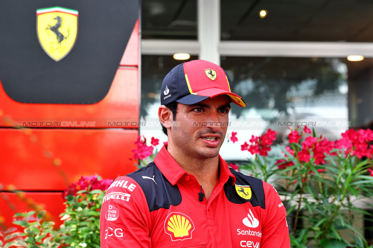 GP SINGAPORE, Carlos Sainz Jr (ESP) Ferrari.

14.09.2023. Formula 1 World Championship, Rd 16, Singapore Grand Prix, Marina Bay Street Circuit, Singapore, Preparation Day.

 - www.xpbimages.com, EMail: requests@xpbimages.com © Copyright: Coates / XPB Images