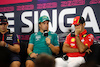 GP SINGAPORE, (L to R): Fernando Alonso (ESP) Aston Martin F1 Team e Carlos Sainz Jr (ESP) Ferrari in the FIA Press Conference.
14.09.2023. Formula 1 World Championship, Rd 16, Singapore Grand Prix, Marina Bay Street Circuit, Singapore, Preparation Day.
- www.xpbimages.com, EMail: requests@xpbimages.com © Copyright: XPB Images