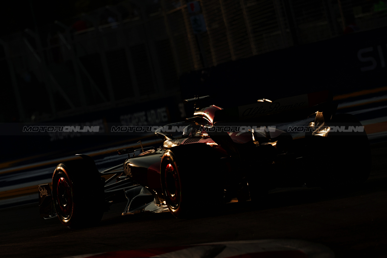 GP SINGAPORE, Valtteri Bottas (FIN) Alfa Romeo F1 Team C43.

16.09.2023. Formula 1 World Championship, Rd 16, Singapore Grand Prix, Marina Bay Street Circuit, Singapore, Qualifiche Day.

- www.xpbimages.com, EMail: requests@xpbimages.com © Copyright: Moy / XPB Images