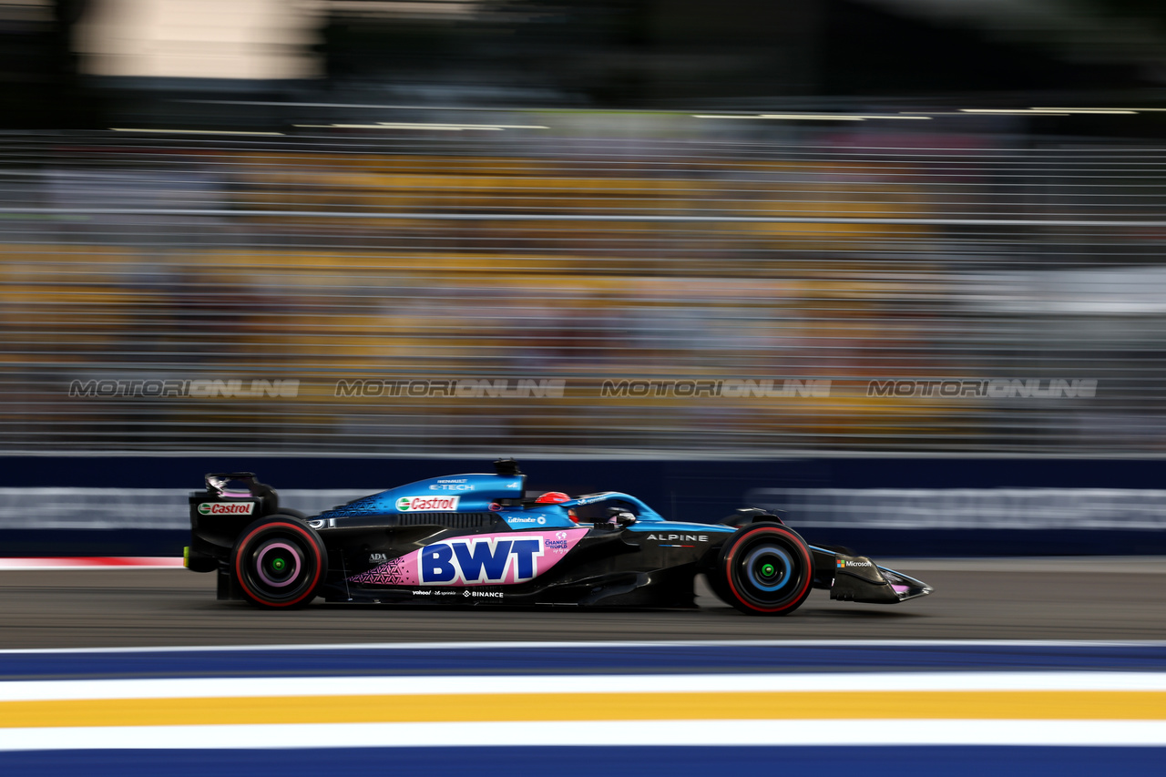 GP SINGAPORE, Esteban Ocon (FRA) Alpine F1 Team A523.

16.09.2023. Formula 1 World Championship, Rd 16, Singapore Grand Prix, Marina Bay Street Circuit, Singapore, Qualifiche Day.

- www.xpbimages.com, EMail: requests@xpbimages.com © Copyright: Moy / XPB Images